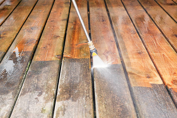 Best Deck Cleaning Services  in Elkhorn City, KY